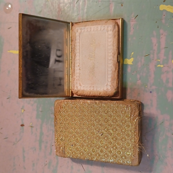 Vintage compact New - Picture 1 of 7